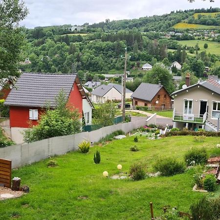 Willa Stunning 4-Bed House In Bourboule Zewnętrze zdjęcie