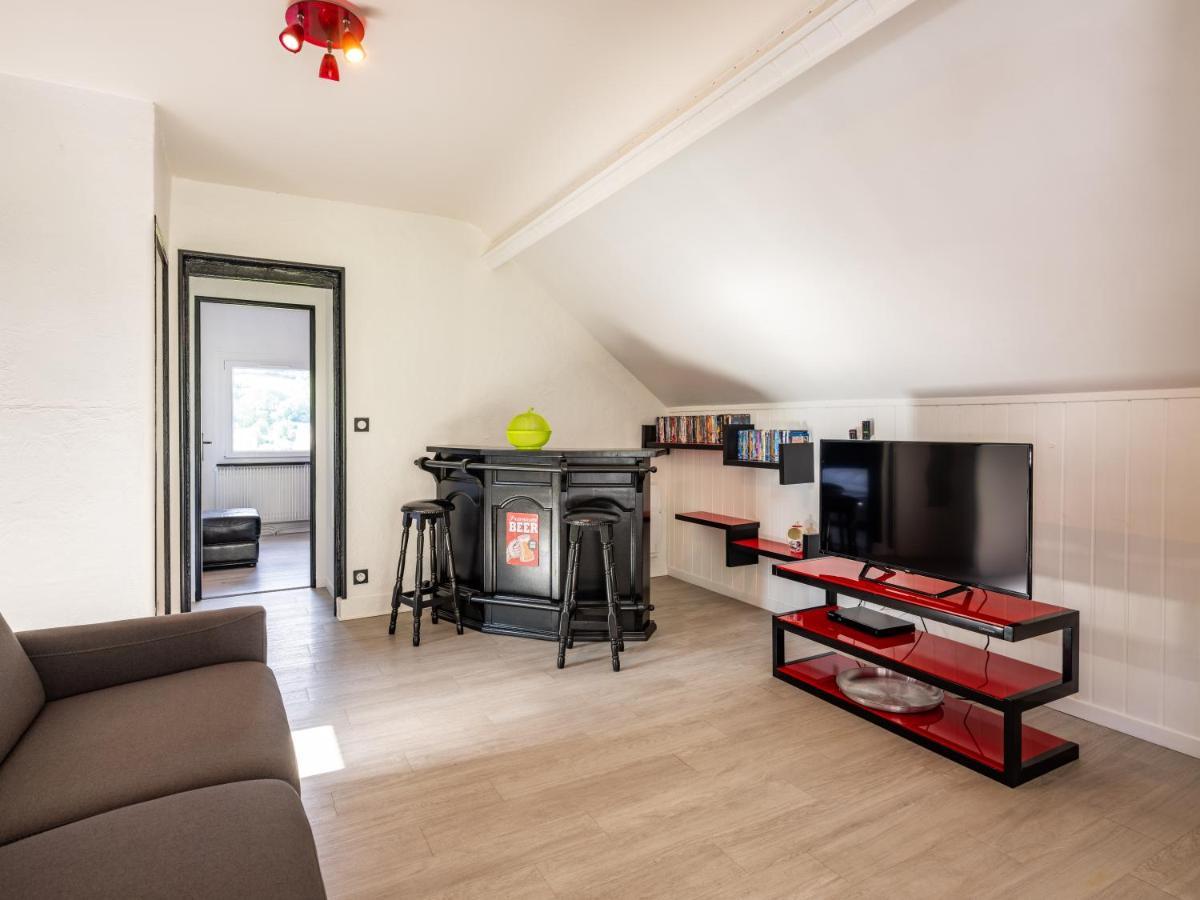 Willa Stunning 4-Bed House In Bourboule Zewnętrze zdjęcie